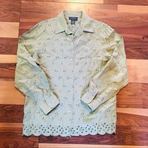 Gorgeous Lauren Ralph Lauren buttonup dress shirt